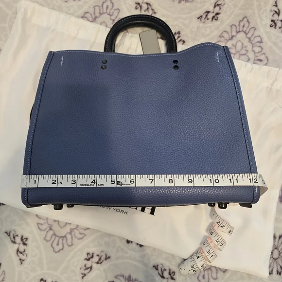 Coach Rouge 30 - Picture 6 of 14